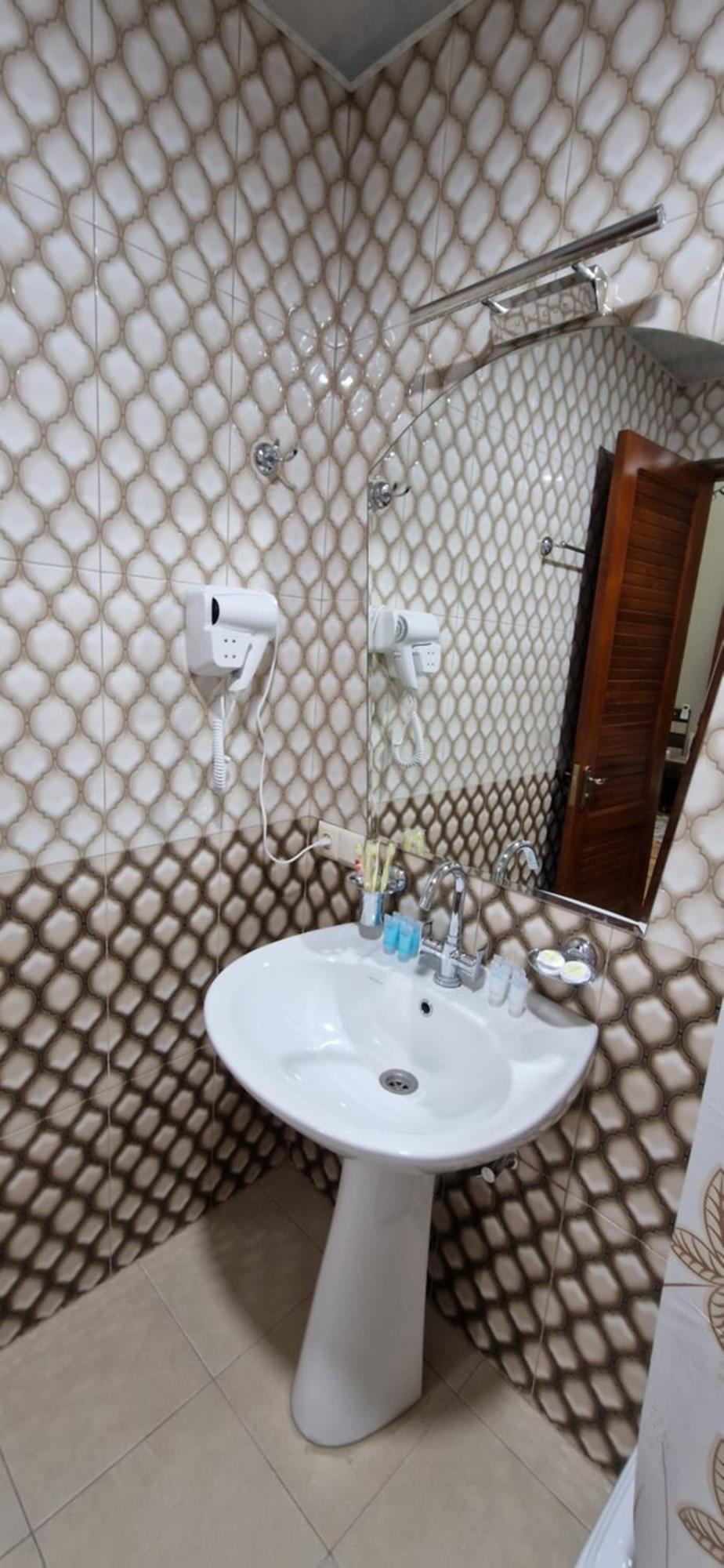 Hotel Villa Kutaisi Esterno foto