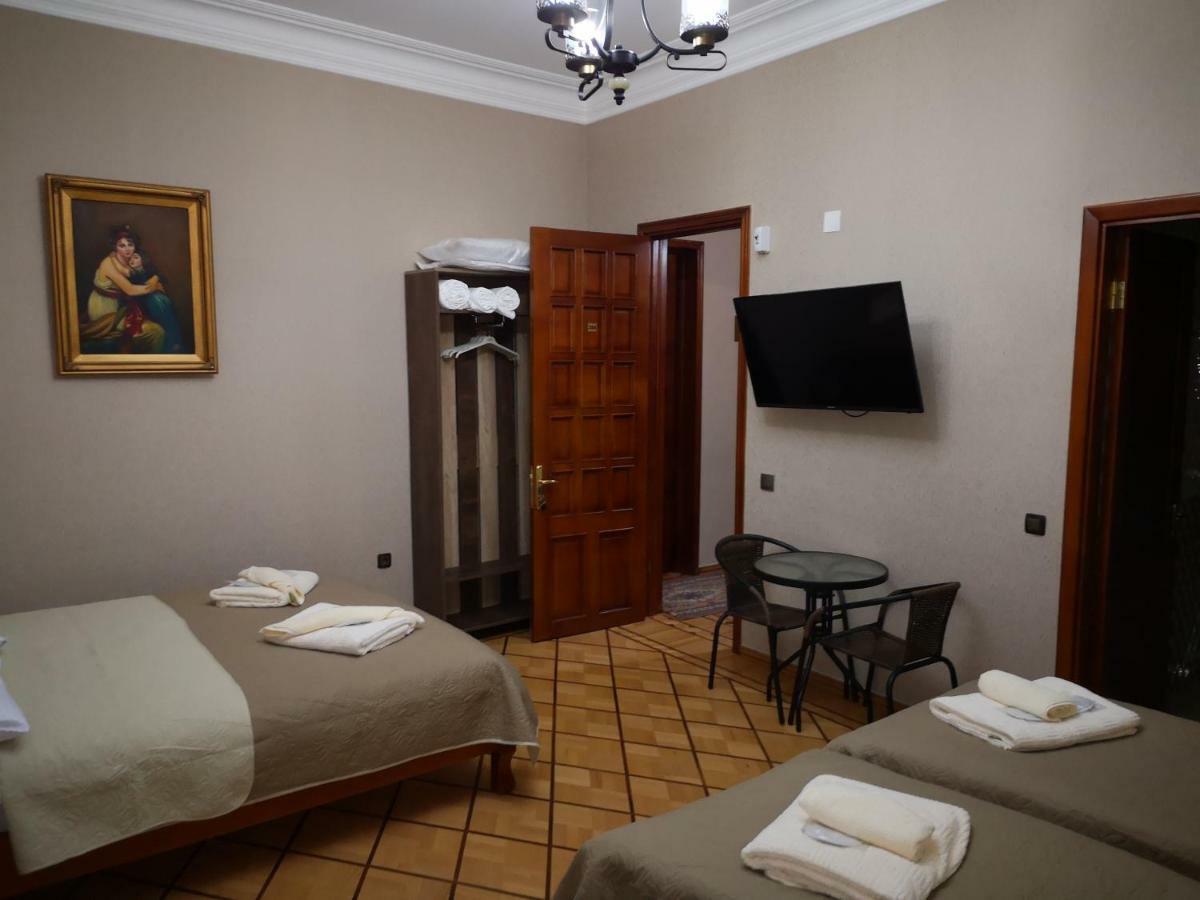 Hotel Villa Kutaisi Esterno foto